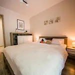 Friendhouse Apartments - Krowoderska